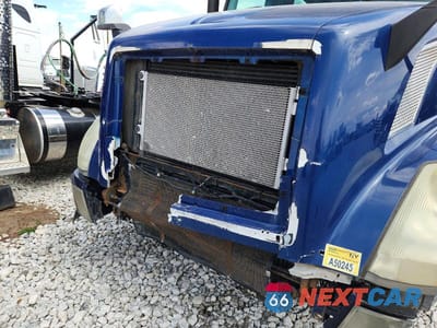 Zdjęcie 9 z 10 samochodu: 2012 VOLVO VN VNL VIN:4V4NC9EJ1CN543498 - miniatura