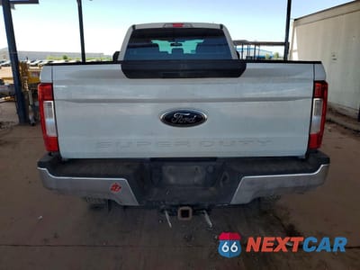 Zdjęcie 6 z 12 samochodu: 2017 FORD F350 SUPER DUTY VIN:1FT8X3BT5HED34854 - miniatura
