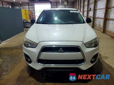 Piąte zdjęcie samochodu w środku: 2015 MITSUBISHI OUTLANDER SPORT ES VIN:4A4AR3AU1FE007220 - miniatura