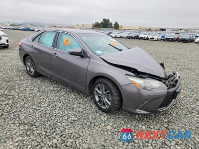 Czwarte zdjęcie samochodu z boku: 2017 TOYOTA CAMRY SE VIN:4T1BF1FK5HU814439 - miniatura