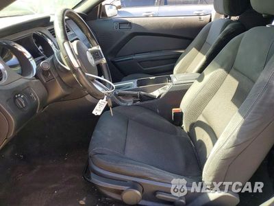 Zdjęcie 7 z 13 samochodu: 2014 FORD MUSTANG VIN:1ZVBP8AM6E5321150 - miniatura