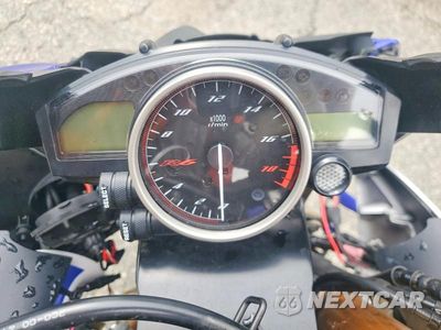 Zdjęcie 7 z 9 samochodu: 2015 YAMAHA YZFR6 VIN:JYARJ16E2FA032640 - miniatura