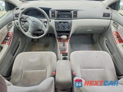 Zdjęcie 8 z 12 samochodu: 2005 TOYOTA COROLLA LE VIN:JTDBR32EX52049078 - miniatura