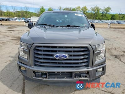 Piąte zdjęcie samochodu w środku: 2017 FORD F150 SUPERCREW VIN:1FTEW1CG7HKD05787 - miniatura