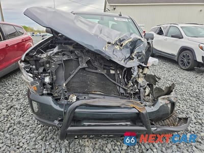 Piąte zdjęcie samochodu w środku: 2019 CHEVROLET SILVERADO LD K1500 LT VIN:2GCVKPEC5K1125949 - miniatura