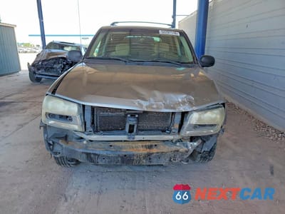 Piąte zdjęcie samochodu w środku: 2005 CHEVROLET TRAILBLAZER LS VIN:1GNDT13S752205233 - miniatura