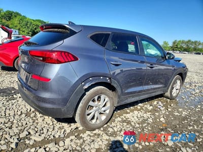 Trzecie zdjęcie samochodu z tyłu: 2021 HYUNDAI TUCSON SE VIN:KM8J23A45MU403077 - miniatura