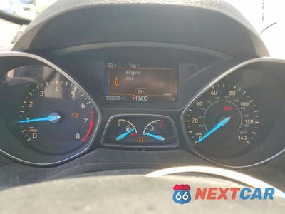 Zdjęcie 9 z 13 samochodu: 2017 FORD ESCAPE TITANIUM VIN:1FMCU0JD0HUC13274 - miniatura