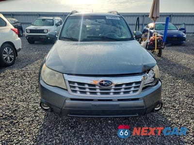 Piąte zdjęcie samochodu w środku: 2011 SUBARU FORESTER LIMITED VIN:JF2SHBEC5BH737510 - miniatura