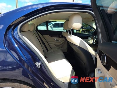 Zdjęcie 6 z 11 samochodu: 2018 MERCEDES-BENZ C 300 VIN:55SWF4JB6JU236105 - miniatura