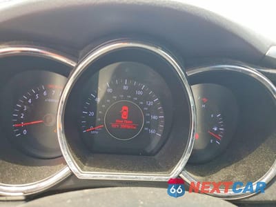 Zdjęcie 9 z 12 samochodu: 2013 KIA OPTIMA LX VIN:KNAGM4A70D5390996 - miniatura