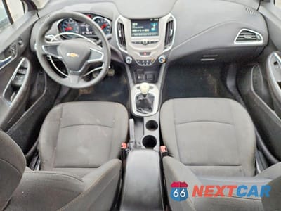 Zdjęcie 8 z 12 samochodu: 2017 CHEVROLET CRUZE LS VIN:1G1BB5SMXH7240328 - miniatura