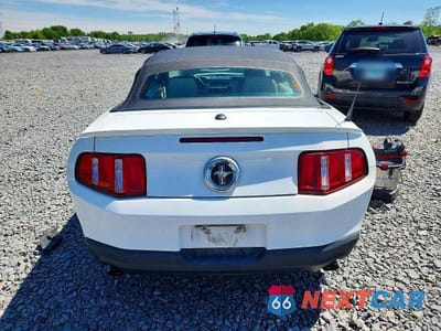 Zdjęcie 6 z 12 samochodu: 2011 FORD MUSTANG VIN:1ZVBP8EMXB5168567 - miniatura