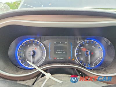 Zdjęcie 9 z 13 samochodu: 2017 CHRYSLER PACIFICA TOURING L VIN:2C4RC1BG7HR788436 - miniatura