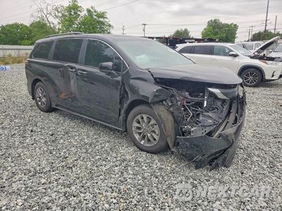 Czwarte zdjęcie samochodu z boku: 2025 TOYOTA SIENNA XLE 8-PASSENGER VIN:5TDYRKEC4SS244614 - miniatura