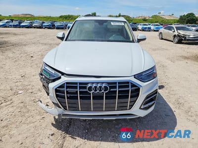 Piąte zdjęcie samochodu w środku: 2021 AUDI Q5 PREMIUM PLUS VIN:WA1BAAFY7M2082418 - miniatura