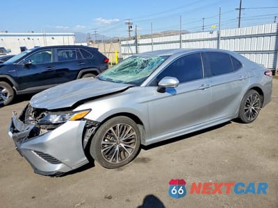 2020 TOYOTA CAMRY SE 4T1M11AKXLU926077 - główne zdjęcie licytacji z USA - miniatura