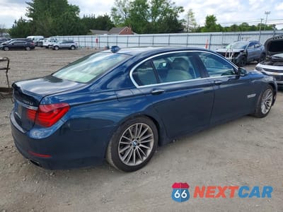Trzecie zdjęcie samochodu z tyłu: 2013 BMW 750 LXI VIN:WBAYF8C52DD141283 - miniatura