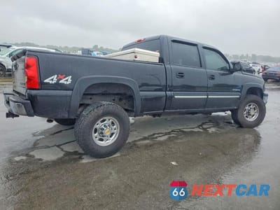 Trzecie zdjęcie samochodu z tyłu: 2003 CHEVROLET SILVERADO K1500 HEAVY DUTY VIN:1GCGK13U03F156330 - miniatura