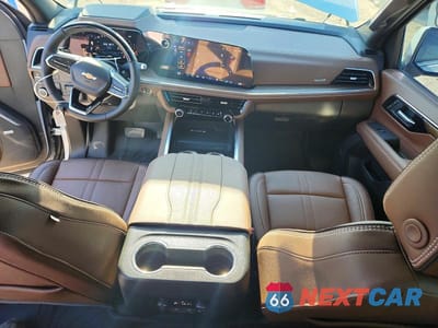 Zdjęcie 8 z 13 samochodu: 2026 CHEVROLET SUBURBAN K1500 HIGH COUNTRY VIN:1GNS6GKL2TR190785 - miniatura