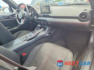 Zdjęcie 8 z 12 samochodu: 2016 MAZDA MX-5 MIATA CLUB VIN:JM1NDAC72G0103729 - miniatura
