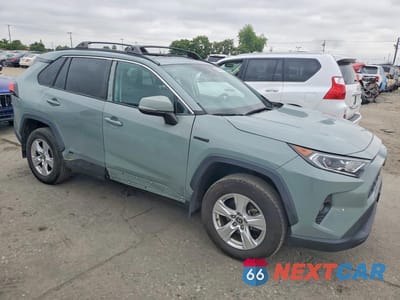Czwarte zdjęcie samochodu z boku: 2021 TOYOTA RAV4 XLE VIN:4T3RWRFV0MU015449 - miniatura