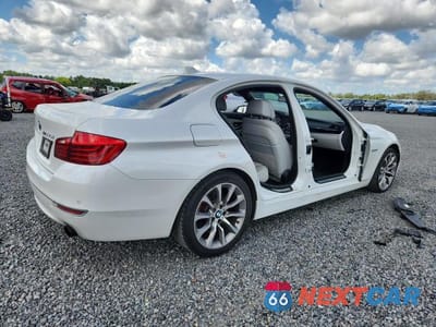Trzecie zdjęcie samochodu z tyłu: 2014 BMW 535 I VIN:WBA5B1C53ED479685 - miniatura