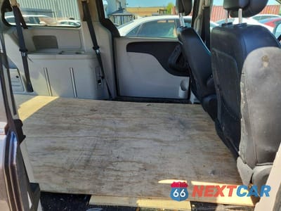 Zdjęcie 10 z 13 samochodu: 2018 DODGE GRAND CARAVAN CREW VIN:2C4RDGDG0JR179563 - miniatura