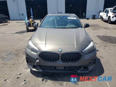 Piąte zdjęcie samochodu w środku: 2021 BMW 228XI VIN:WBA73AK08M7G35585 - miniatura