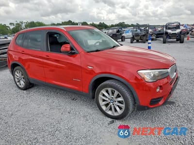 Czwarte zdjęcie samochodu z boku: 2017 BMW X3 SDRIVE28I VIN:5UXWZ7C30H0V93822 - miniatura