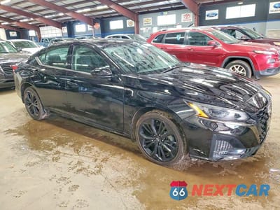 Czwarte zdjęcie samochodu z boku: 2024 NISSAN ALTIMA 2.5 SR VIN:1N4BL4CW4RN329281 - miniatura