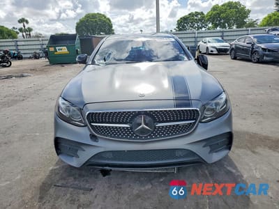 Piąte zdjęcie samochodu w środku: 2019 MERCEDES-BENZ E AMG 53 4MATIC VIN:WDDZF6BB8KA570273 - miniatura