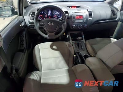 Zdjęcie 8 z 13 samochodu: 2015 KIA FORTE LX VIN:KNAFX4A68F5326945 - miniatura