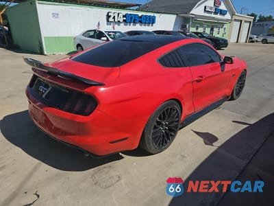 Czwarte zdjęcie samochodu z boku: 2015 FORD MUSTANG GT VIN:1FA6P8CF0F5318688 - miniatura