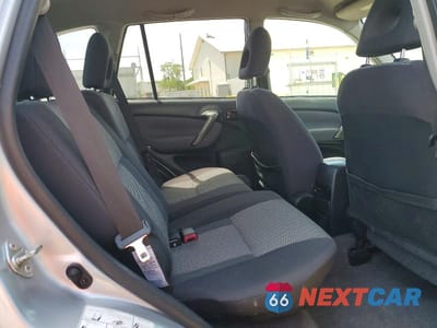 Zdjęcie 11 z 14 samochodu: 2005 TOYOTA RAV4 BASE VIN:JTEHD20V150065408 - miniatura