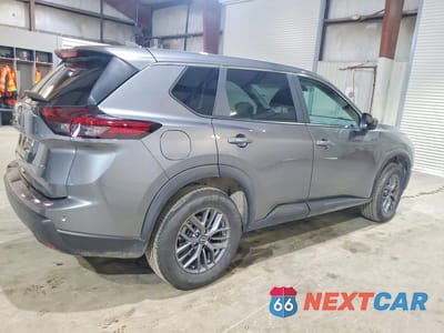 Trzecie zdjęcie samochodu z tyłu: 2026 NISSAN ROGUE SV VIN:5N1BT3BB2TC731561 - miniatura