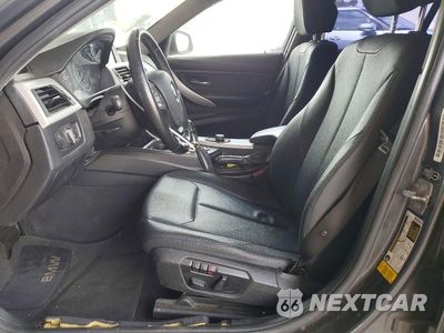 Zdjęcie 7 z 12 samochodu: 2013 BMW 328 I SULEV VIN:WBA3C1C58DF439240 - miniatura