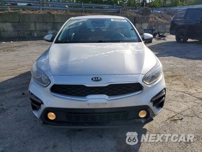 Piąte zdjęcie samochodu w środku: 2020 KIA FORTE LXS VIN:3KPF24AD2LE224198 - miniatura
