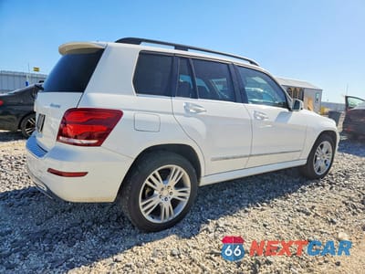 Trzecie zdjęcie samochodu z tyłu: 2015 MERCEDES-BENZ GLK 350 4MATIC VIN:WDCGG8JB4FG393813 - miniatura