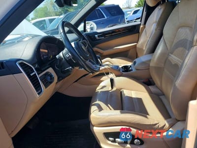 Zdjęcie 7 z 13 samochodu: 2019 PORSCHE CAYENNE VIN:WP1AA2AY9KDA06830 - miniatura