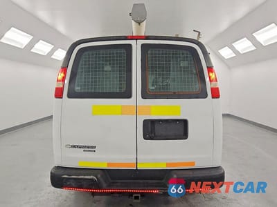 Zdjęcie 6 z 13 samochodu: 2013 CHEVROLET EXPRESS G2500 VIN:1GCWGFCA7D1903484 - miniatura
