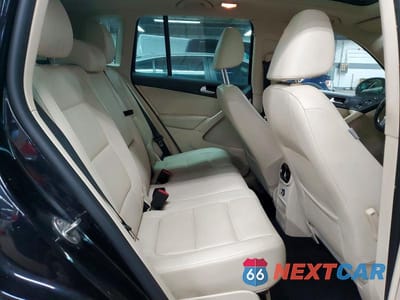 Zdjęcie 11 z 13 samochodu: 2013 VOLKSWAGEN TIGUAN S VIN:WVGAV3AX2DW617711 - miniatura