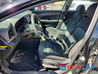 Zdjęcie 7 z 12 samochodu: 2018 HYUNDAI ELANTRA SE VIN:5NPD74LF5JH316096 - miniatura