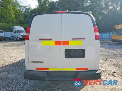 Zdjęcie 6 z 13 samochodu: 2019 CHEVROLET EXPRESS 2500 CARGO UTILITY / SERVICE VAN VIN:1GCWGAFP8K1224050 - miniatura