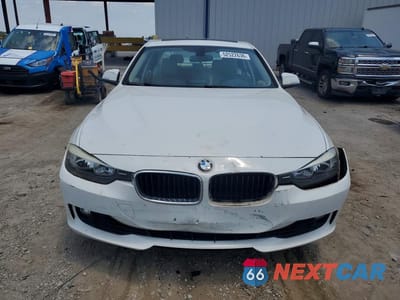 Piąte zdjęcie samochodu w środku: 2012 BMW 328 I VIN:WBA3A5C50CF349138 - miniatura