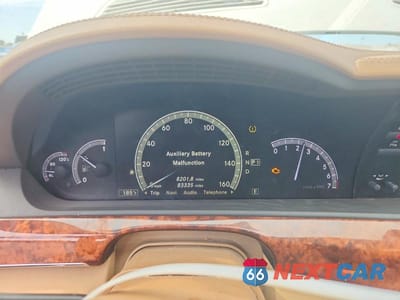 Zdjęcie 9 z 12 samochodu: 2012 MERCEDES-BENZ S 550 VIN:WDDNG7DB4CA421746 - miniatura