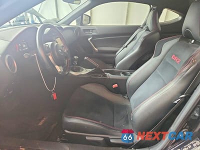 Zdjęcie 7 z 12 samochodu: 2017 SUBARU BRZ 2.0 LIMITED VIN:JF1ZCAC14H9603023 - miniatura