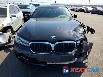 Piąte zdjęcie samochodu w środku: 2023 BMW 530 I VIN:WBA53BH0XPWY28445 - miniatura