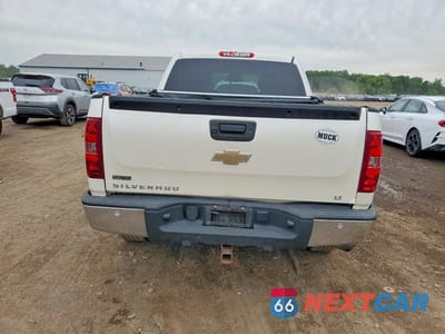 Zdjęcie 6 z 12 samochodu: 2011 CHEVROLET SILVERADO K1500 LT VIN:3GCPKSE32BG321172 - miniatura