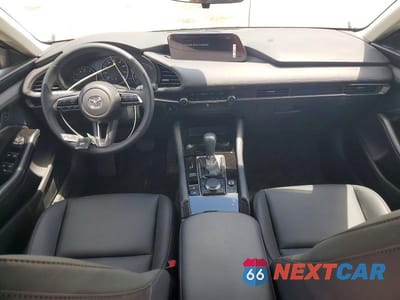 Zdjęcie 8 z 12 samochodu: 2025 MAZDA 3 SELECT SPORT VIN:3MZBPABM3SM455755 - miniatura